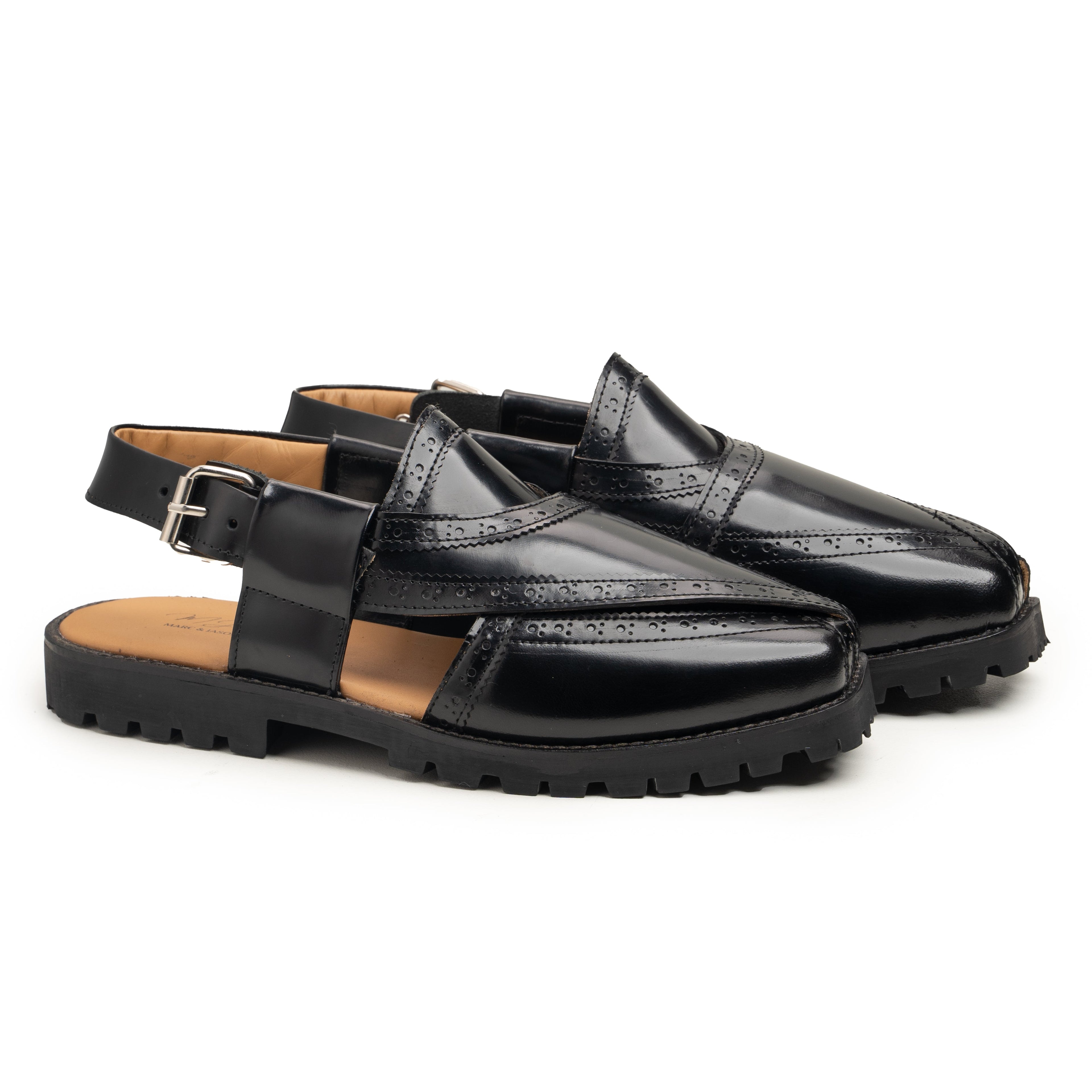 Nouroze Chappal Black