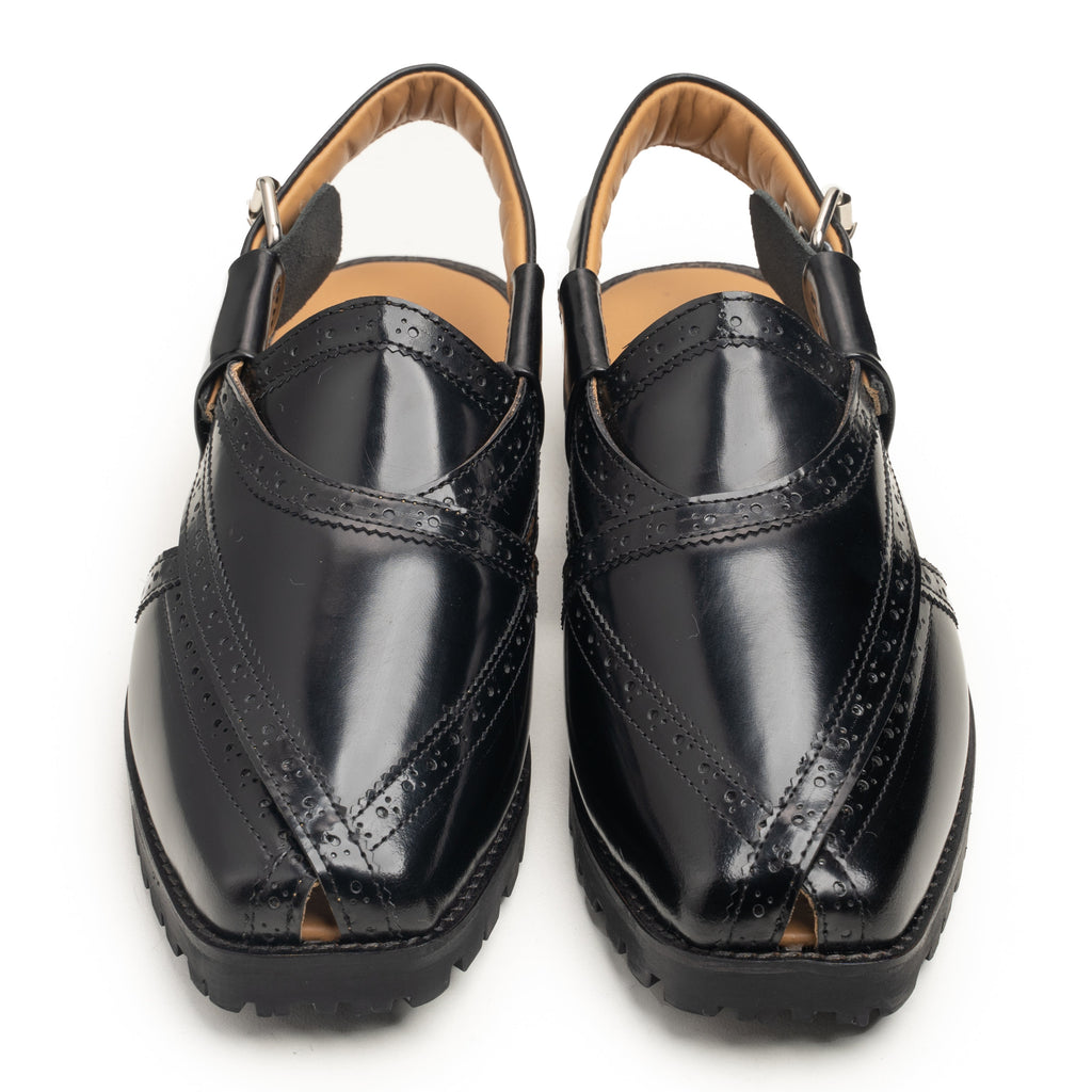 Nouroze Chappal Black