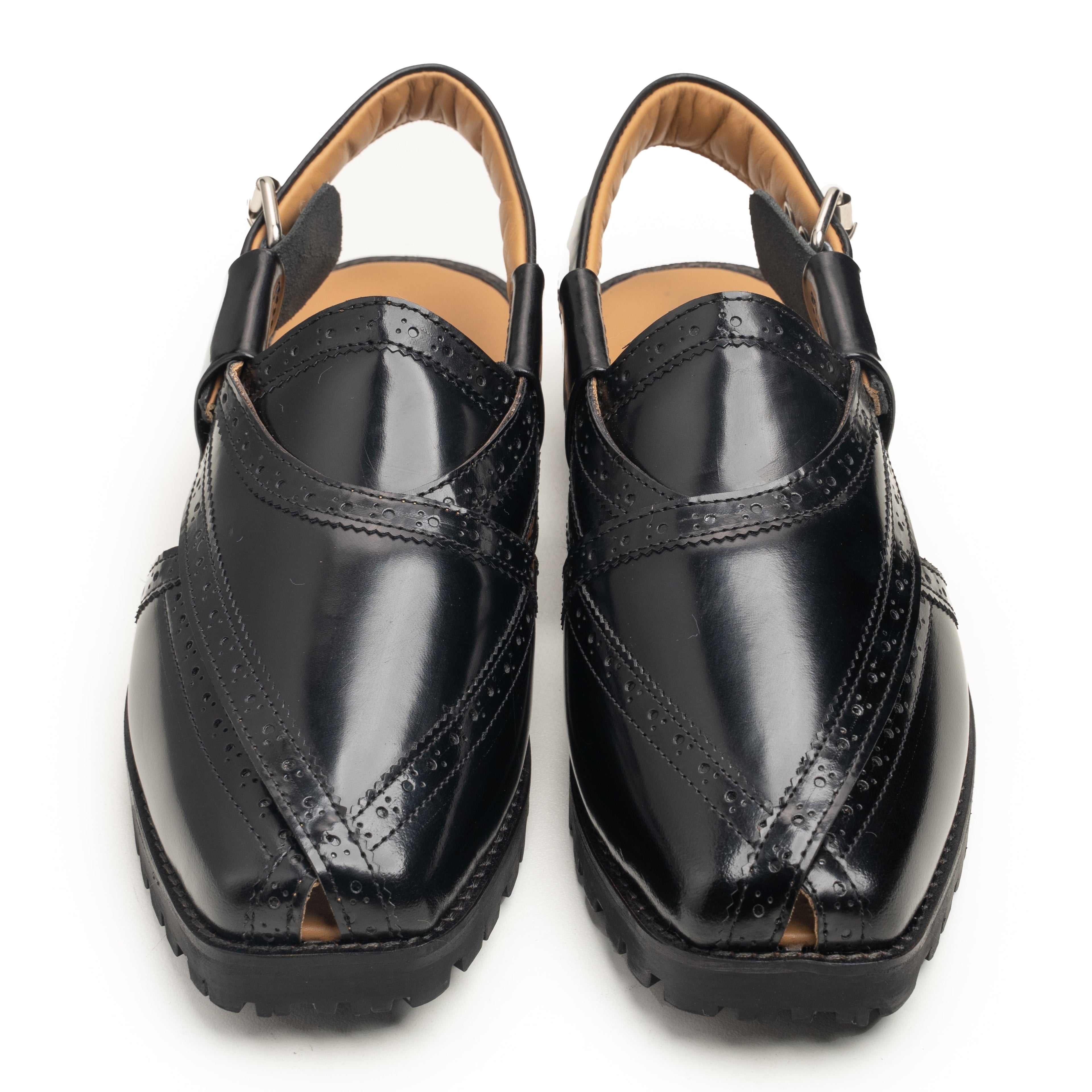 Nouroze Chappal Black